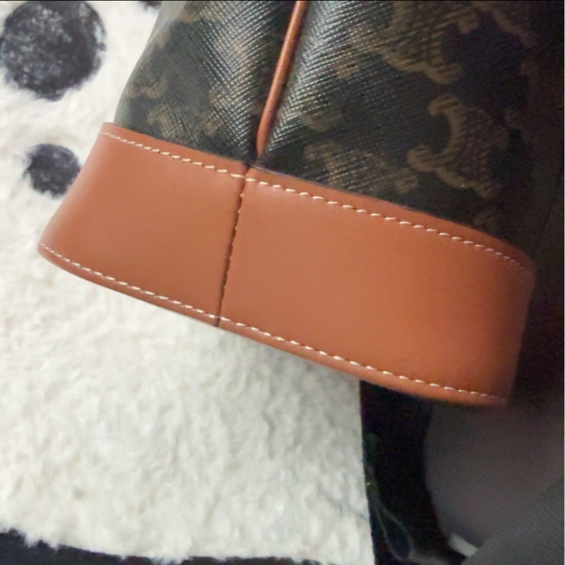 【95新 ✨ 全網最低價!】Celine老花水桶包 小號 一年四季都可背-7