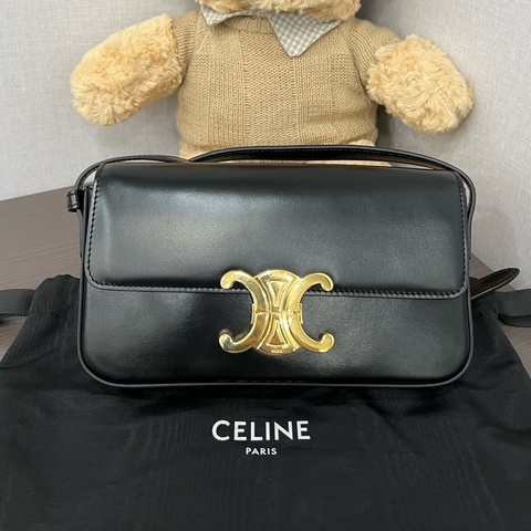 【97新 ✨ 全網最低價！】絕版停產 Celine 凱旋門 黑金腋下包Teen 經典保值款