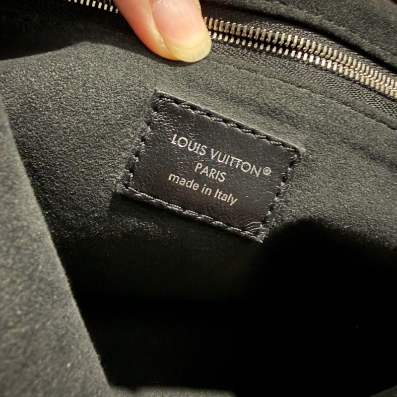 LV Louis Vuitton M24861 Carryall pm黑武士-35