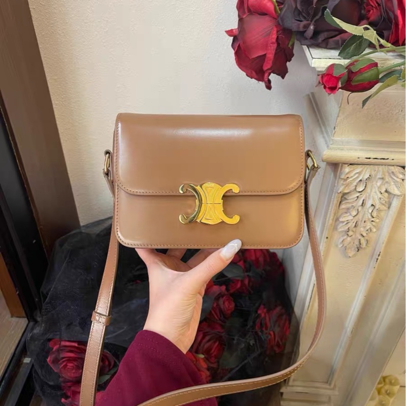 【95新 ✨ 全網最低價！】Celine 凱旋門Teen 豆腐包焦糖色 經典保值款-3