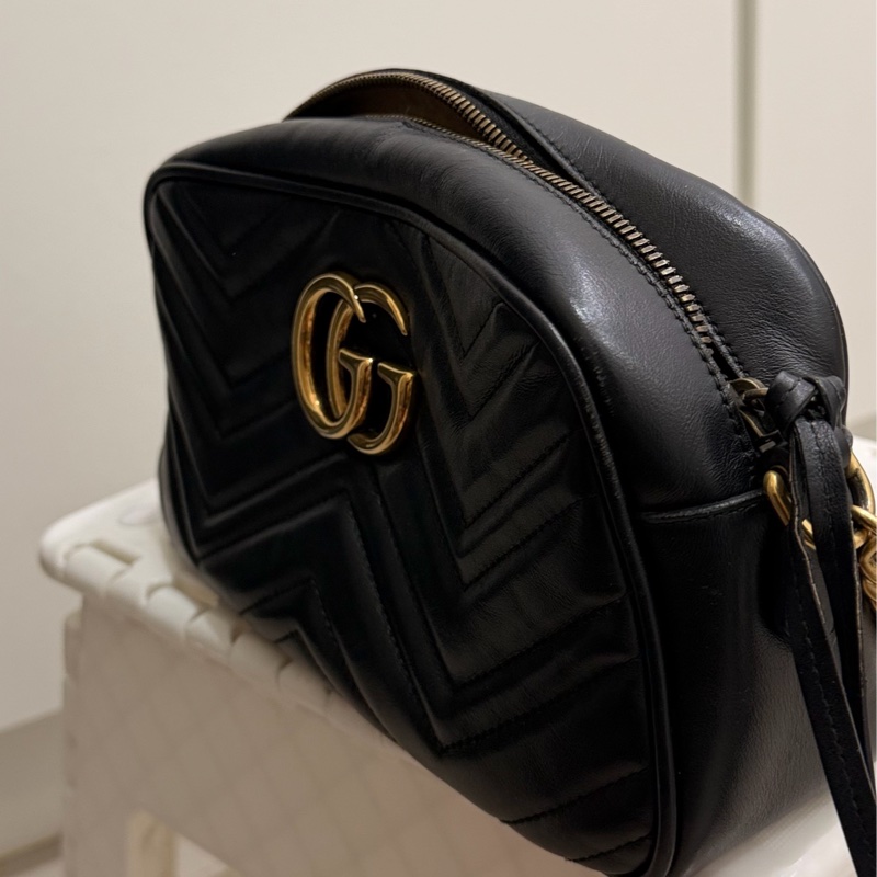 GUCCI Marmont相機包 - 斜背包/經典黑-2