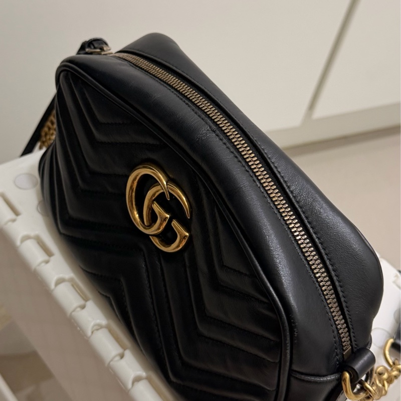 GUCCI Marmont相機包 - 斜背包/經典黑-16