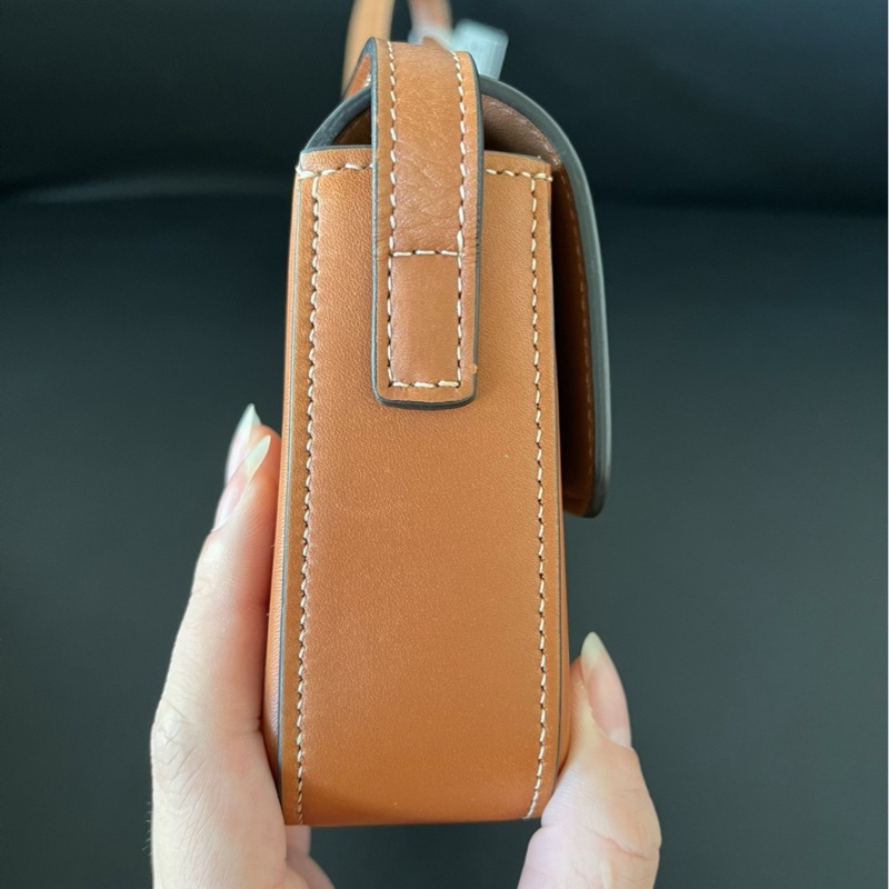 【95新 ✨ 全網最低價！】Celine 凱旋門Teen 腋下包焦糖色 經典保值款-6