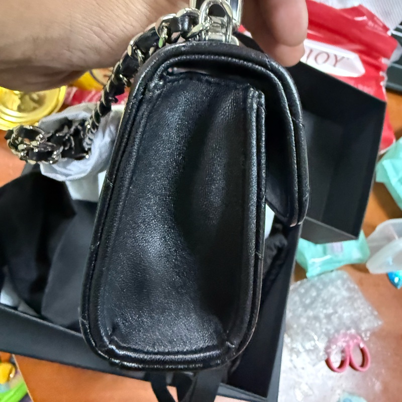 CHANEL 黑色小羊皮 MINI FLAG COCO-2