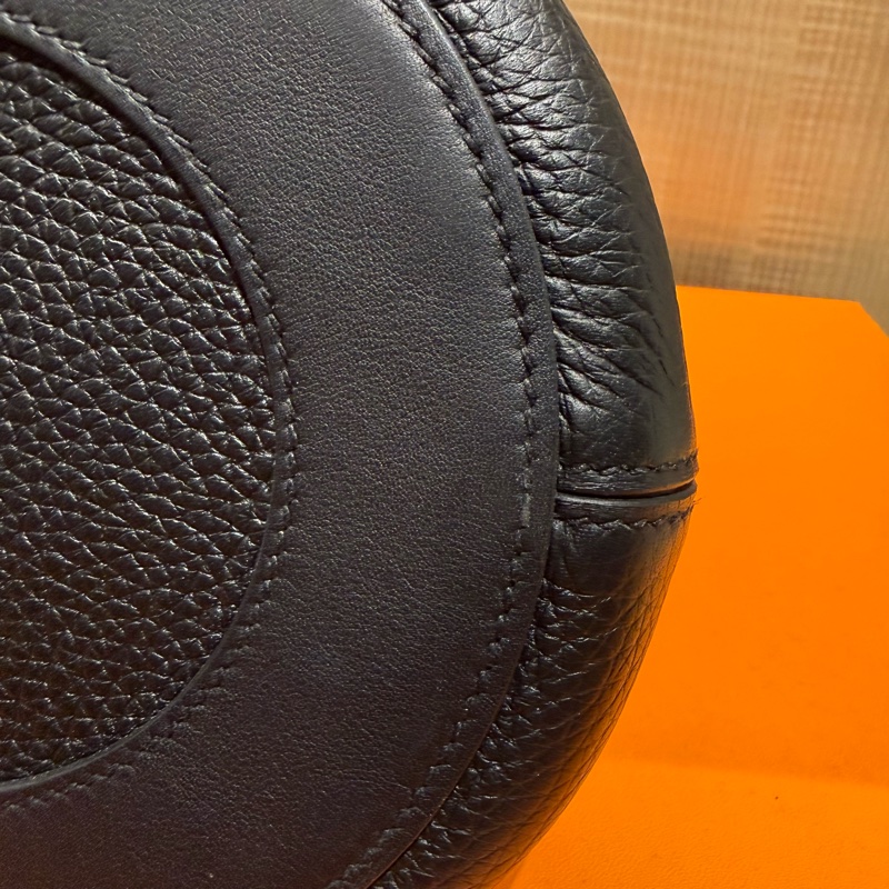 Hermes 閒置98新 （2023年12月購入 B刻）IN THE LOOP23 黑色豬鼻銀扣菜籃子-13