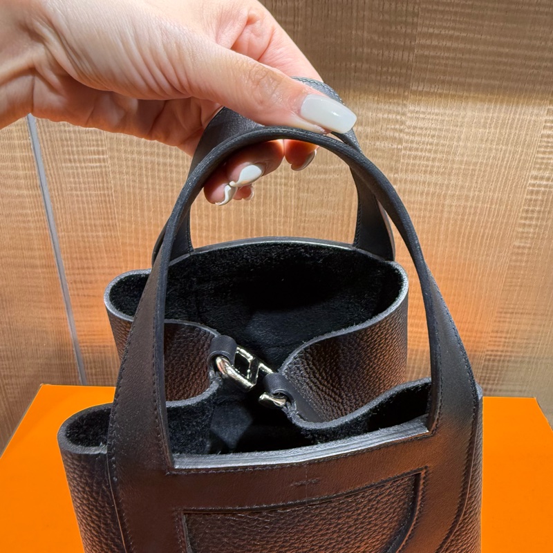 Hermes 閒置98新 （2023年12月購入 B刻）IN THE LOOP23 黑色豬鼻銀扣菜籃子-16