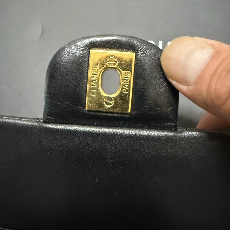 香柰兒黑金羊🐑中號 CLASSIC FLAPMEDIUM-6