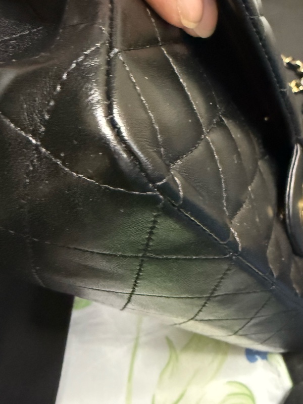 香柰兒黑金羊🐑中號 CLASSIC FLAPMEDIUM-11