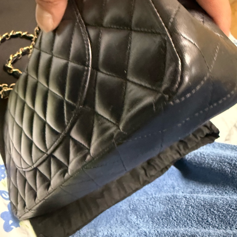 香柰兒黑金羊🐑中號 CLASSIC FLAPMEDIUM-12