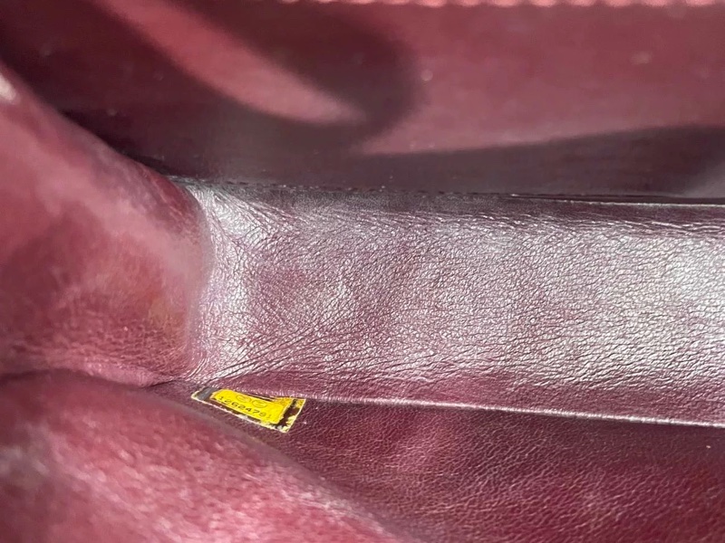 香柰兒黑金羊🐑中號 CLASSIC FLAPMEDIUM-16