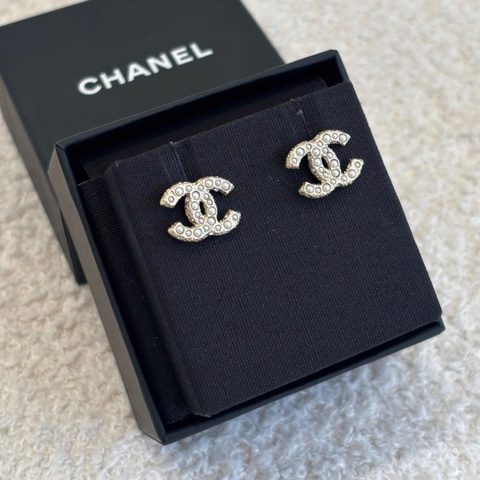 【99新✨❗️全網最低價】Chanel珍珠水鑽雙C耳釘/耳環 淡金色