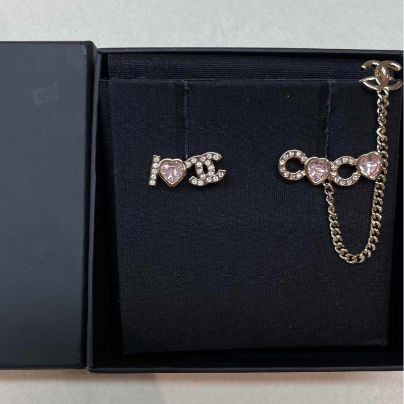 【絕版罕見❤️全新有盒✨全網最低價】Chanel水晶之戀系列不對稱愛心耳釘|耳夾|耳環-4