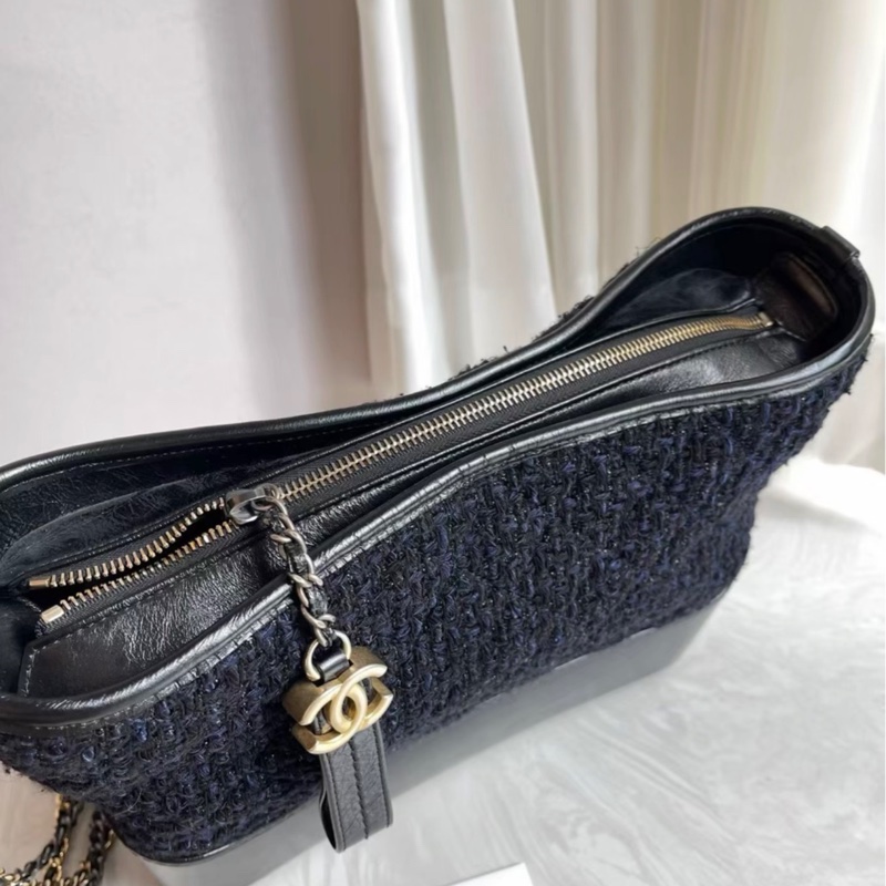 【96新 ✨ 全網最低價!】香奈兒 Chanel 毛呢款流浪包 海軍藍 中號 25開 (下單前先詢問庫存❗️)-3