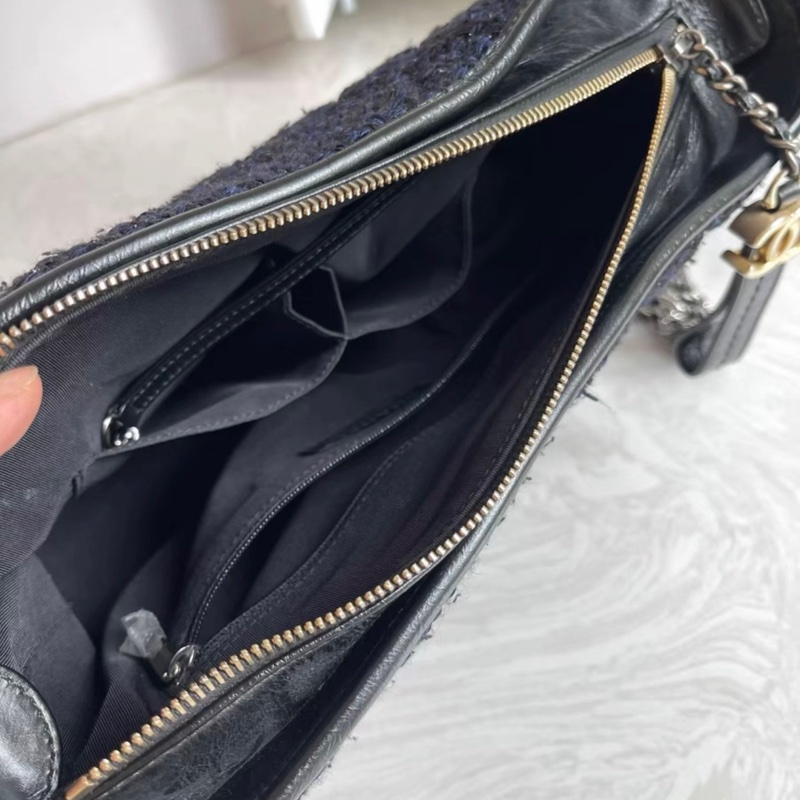 【96新 ✨ 全網最低價!】香奈兒 Chanel 毛呢款流浪包 海軍藍 中號 25開 (下單前先詢問庫存❗️)-6