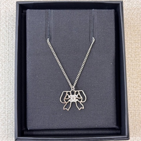 【99新✨稀有罕見✨全網最低價】Chanel經典CC 蝴蝶雙C項鍊A98004