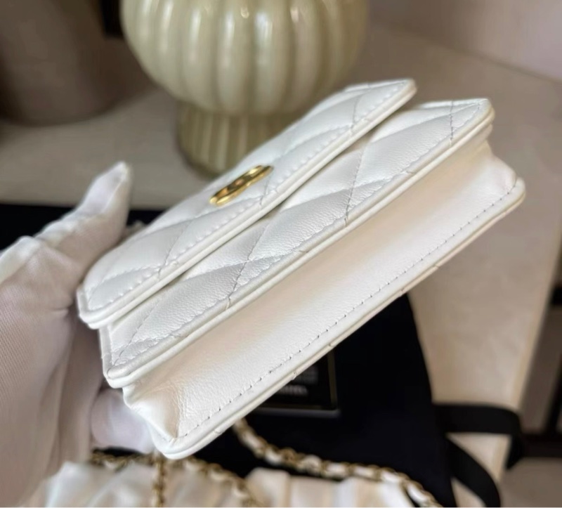 【99新 ✨ 全網最低價！】chanel 香奈兒荷葉邊mini woc鏈條包 30開 有塵袋 保卡(下單前先詢問庫存❗️）-4