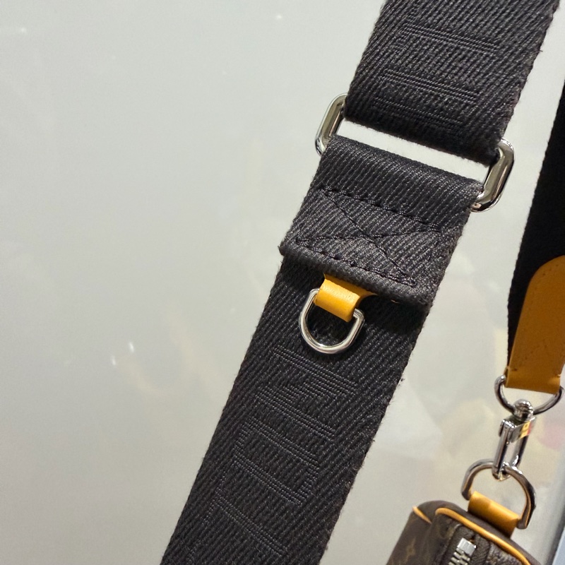 LV Louis Vuitton M12733 老花 Keepall 25 斜背包 發財黃-21