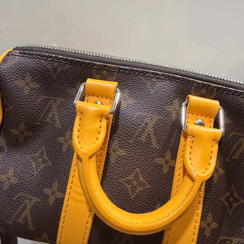 LV Louis Vuitton M12733 老花 Keepall 25 斜背包 發財黃-29