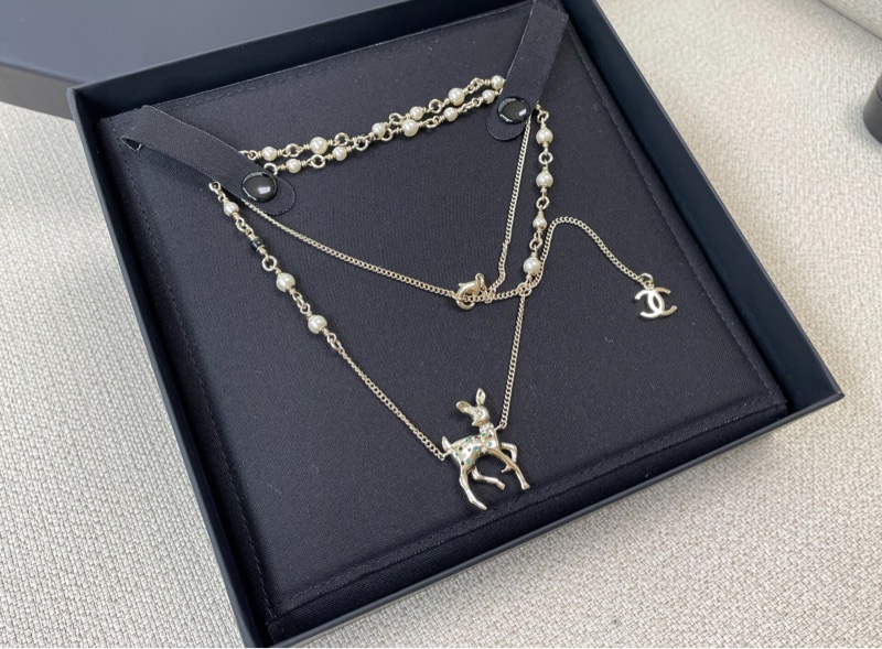 【全新聖誕包裝🌟可愛精緻😍全網最低價】Chanel 2025 VIC聖誕禮物 小鹿項鍊-1