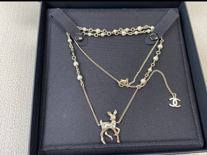 【全新聖誕包裝🌟可愛精緻😍全網最低價】Chanel 2025 VIC聖誕禮物 小鹿項鍊-2