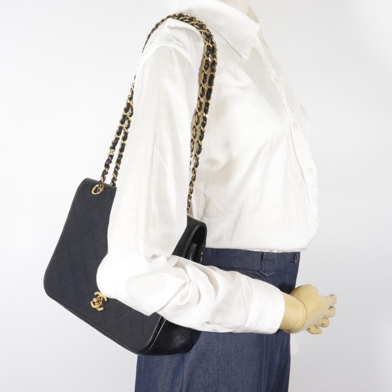 香奈兒 (CHANEL) Matelasse 鏈條肩背包，復古羊皮，黑色，A5，旋扣，女士-15