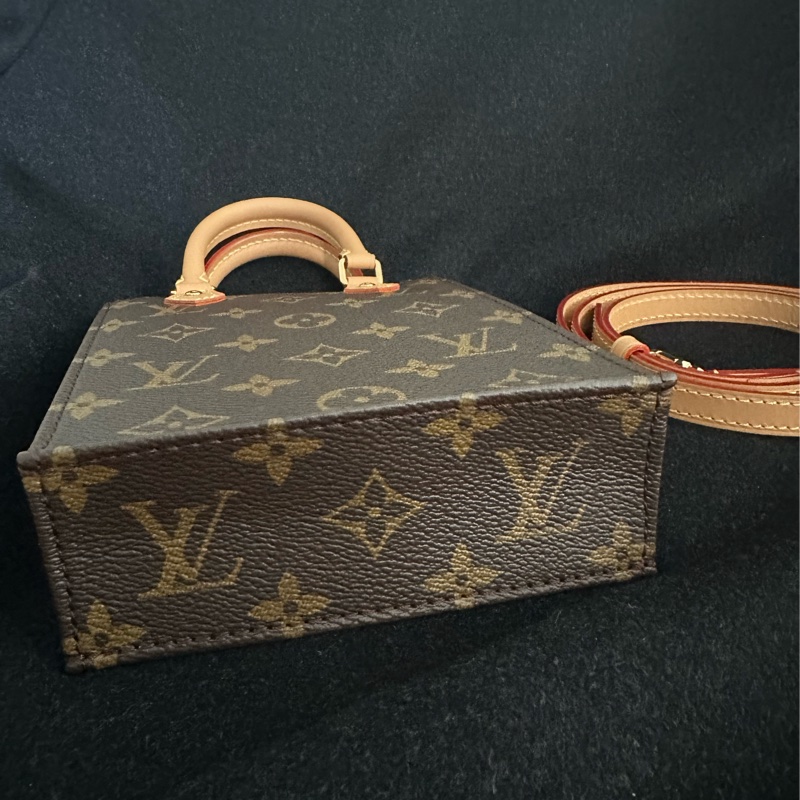 ⭐️賣場有滿額折扣⭐️全新LV 迷你琴譜包M81295-2