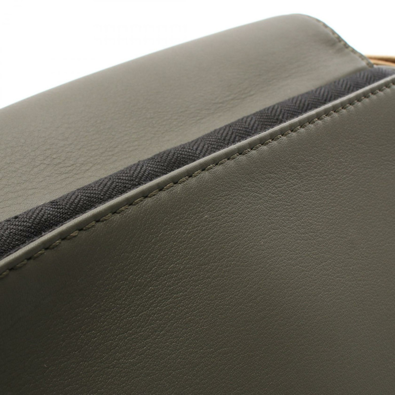 LOEWE 軍裝信差 XS 肩斜背包 B553A72X27 皮革 卡其色 二手-7