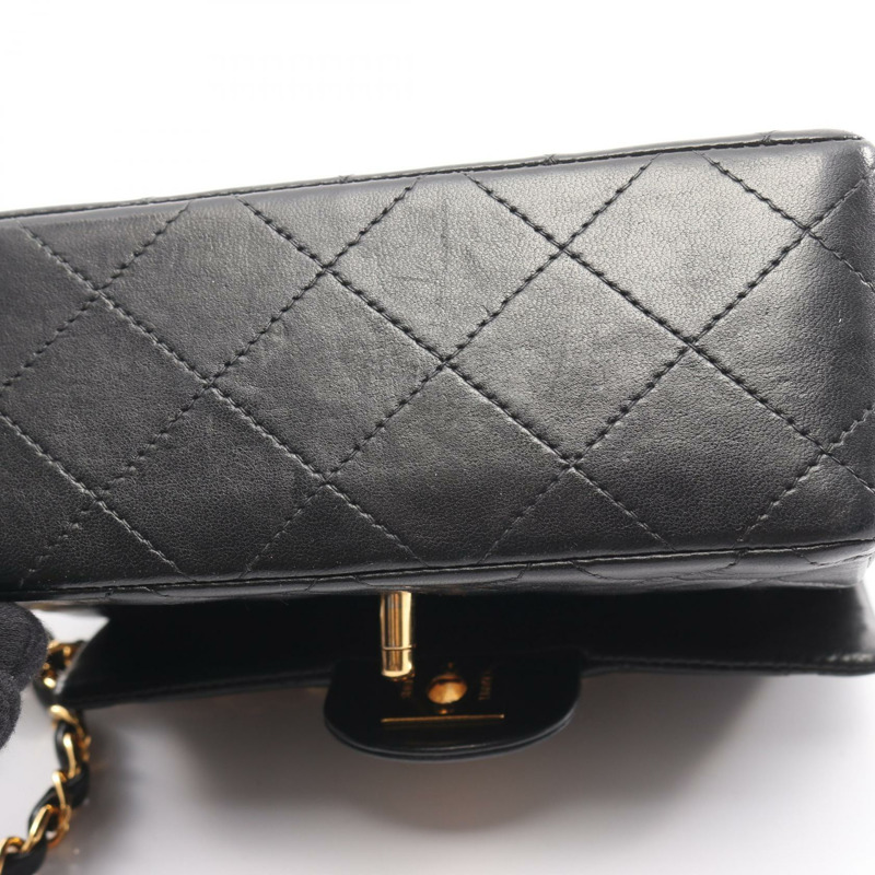 香奈兒迷你絎縫鏈條斜挎單肩包，羊皮材質，黑色，二手，女士款，金色五金-7