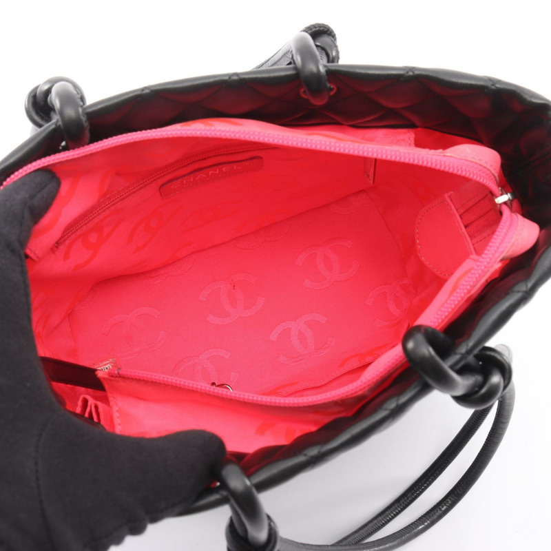 香奈兒 Cambon 系列中型托特包，黑色/粉紅色漆皮，二手女款 Coco-2