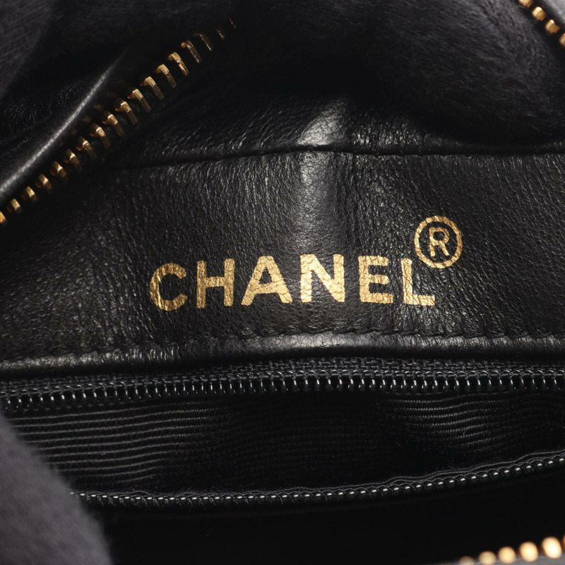 香奈兒 (CHANEL) Matelasse 鏈條斜挎包，流蘇羊皮，黑色，二手，金色五金 CC-3