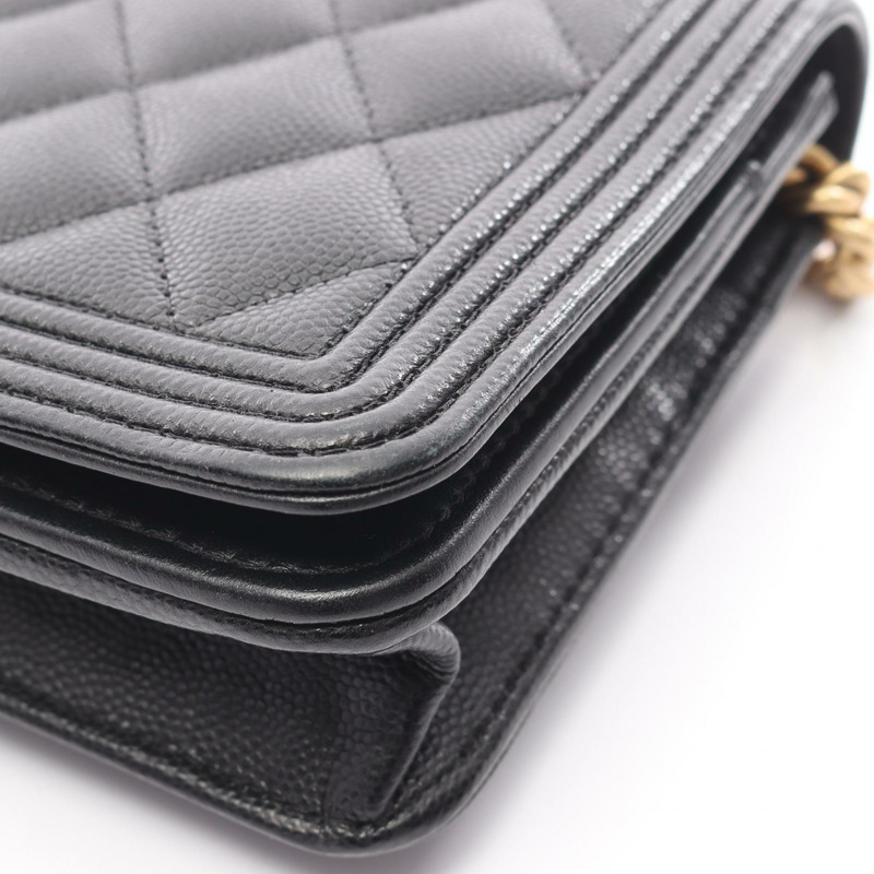 香奈兒 Boy Chanel Matelasse 鏈條肩背包，黑色皮革，二手，金色五金-8