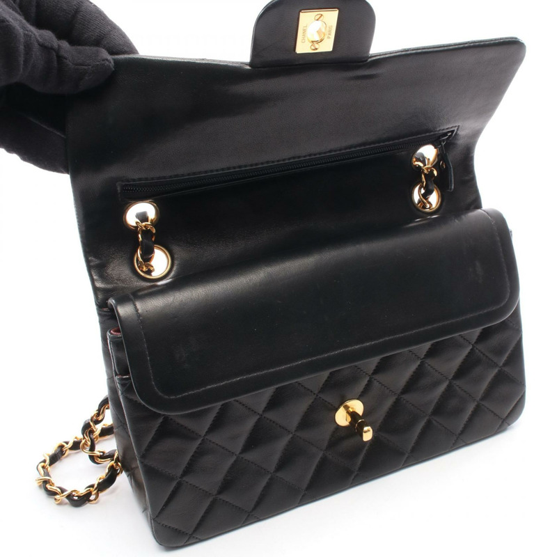 香奈兒 (CHANEL) Matelasse W 翻蓋鏈條單肩包,羊皮材質,黑色,二手,女士款,金色五金-9