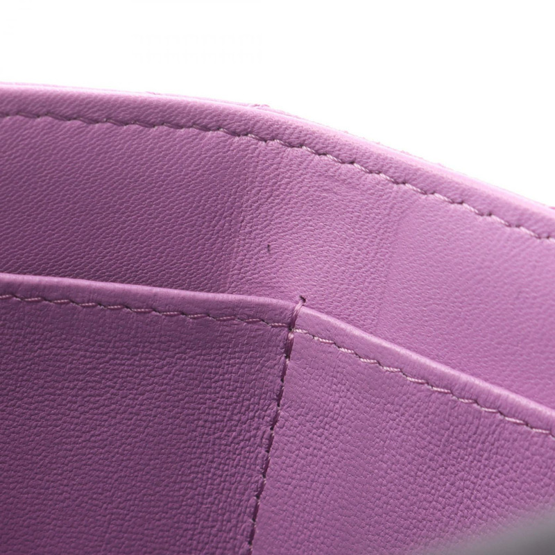 香奈兒經典款小號翻蓋皮夾,絎縫三折設計,羊皮材質,紫色,銀色五金配件-8