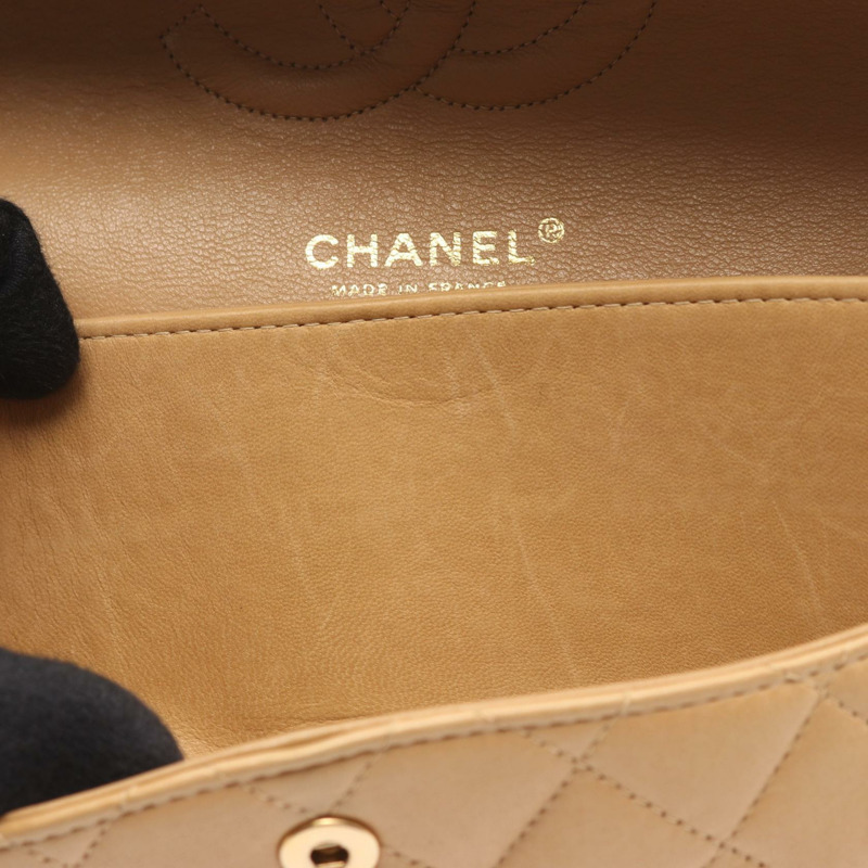 香奈兒 (CHANEL) Matelasse W 翻蓋鏈條肩背包 A01112 米色皮革 GHW 二手 CC-6