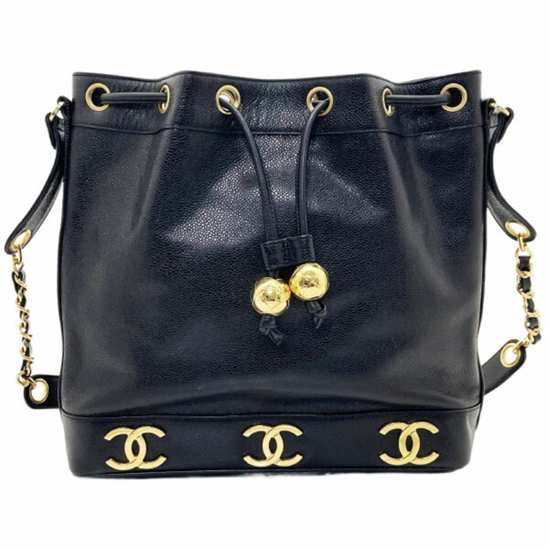 香奈兒黑色魚子醬皮革三重Coco鏈條肩背包，飾有CC標誌球形吊飾，斜背包，AN-16658-2