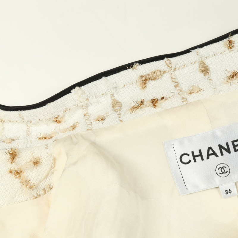 香奈兒 COCO 標誌紐扣斜紋軟呢外套 其他款式 尼龍 白色 黑色 金色 二手 女士-6