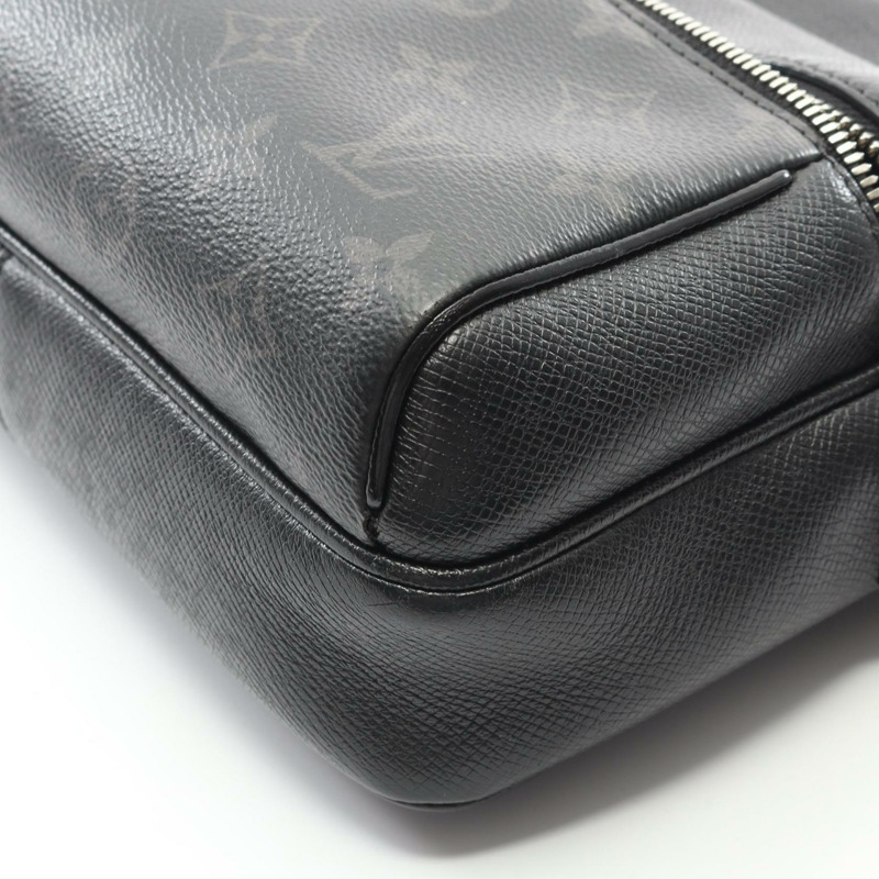 路易威登戶外信差PM單肩斜背包 M30233 Taigalama Noir-6