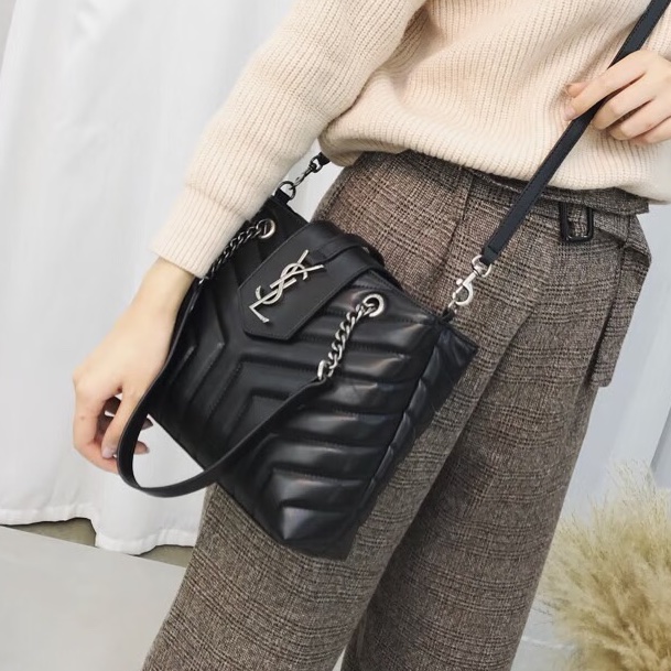 高級實用款💎99新🆕Ysl聖羅蘭黑銀loulou鏈條托特包單肩手提包-0