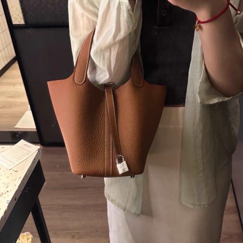 經典百搭💯超低價😍Hermes愛馬仕金棕銀扣TC皮Picotin菜籃子18手提包-5