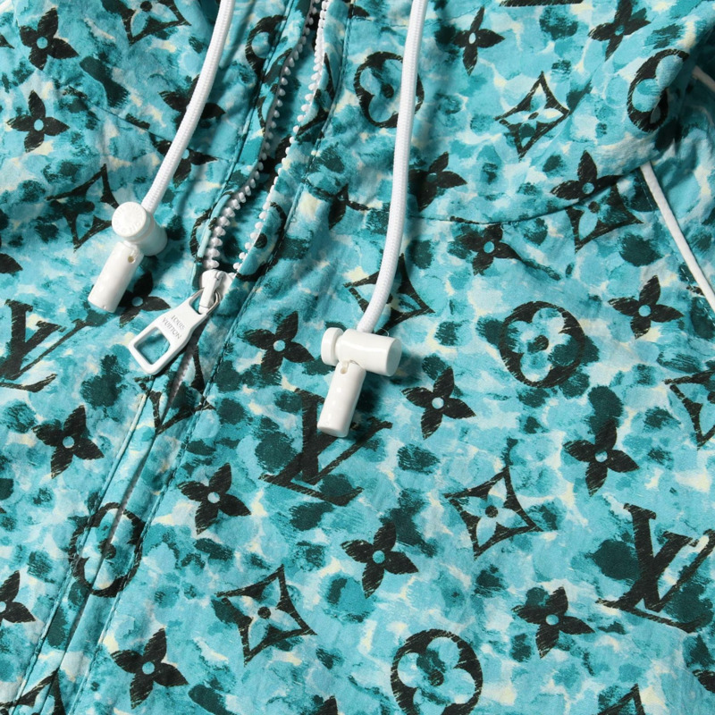 路易威登 Monogram Mountain 連帽衫，尼龍材質，藍白相間，二手男款 50 碼-7