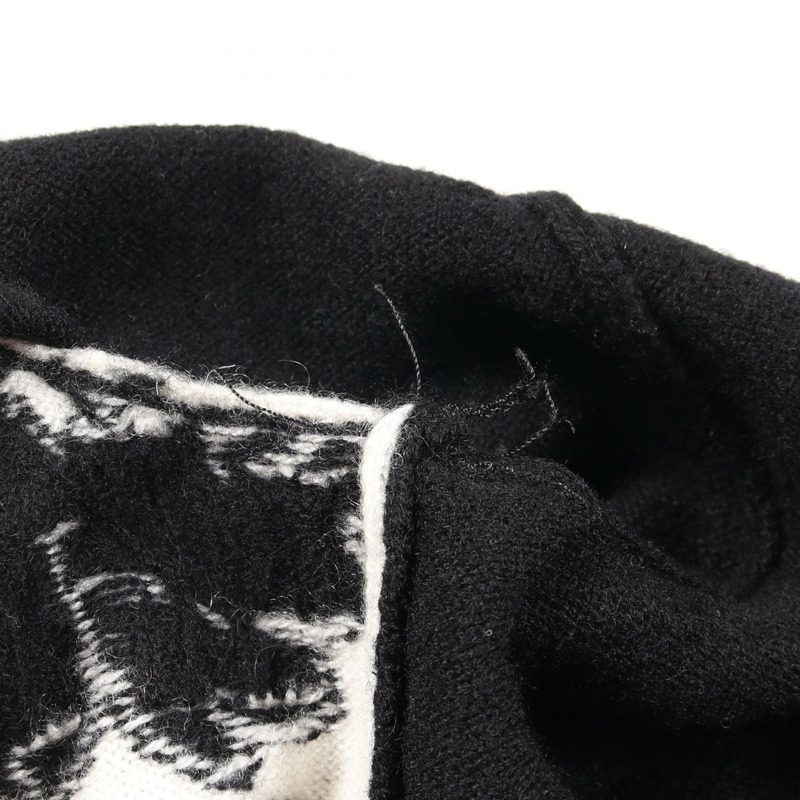 香奈兒 COCO 標誌紐扣針織開襟衫羊絨衫 白色 黑色 二手 女款 #34-6