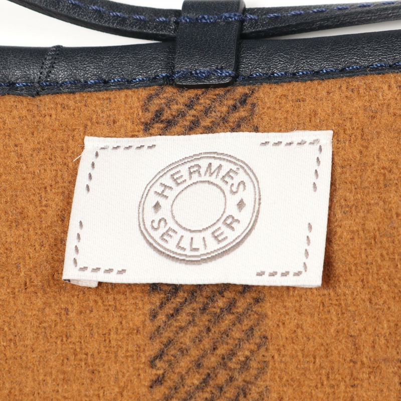 愛馬仕羊毛羊絨披肩大衣，海軍藍棕色，二手女款-2