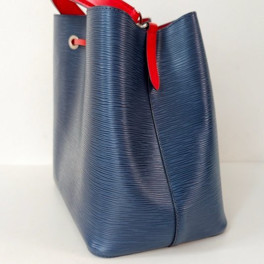 路易威登/Louis Vuitton 粒麵牛皮革水波紋 藍色紅內裡水桶包-3