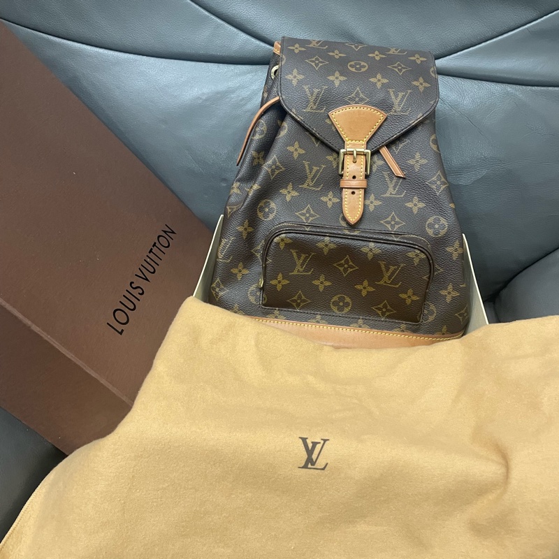 二手正品經典復古包 LV後背包中款-7