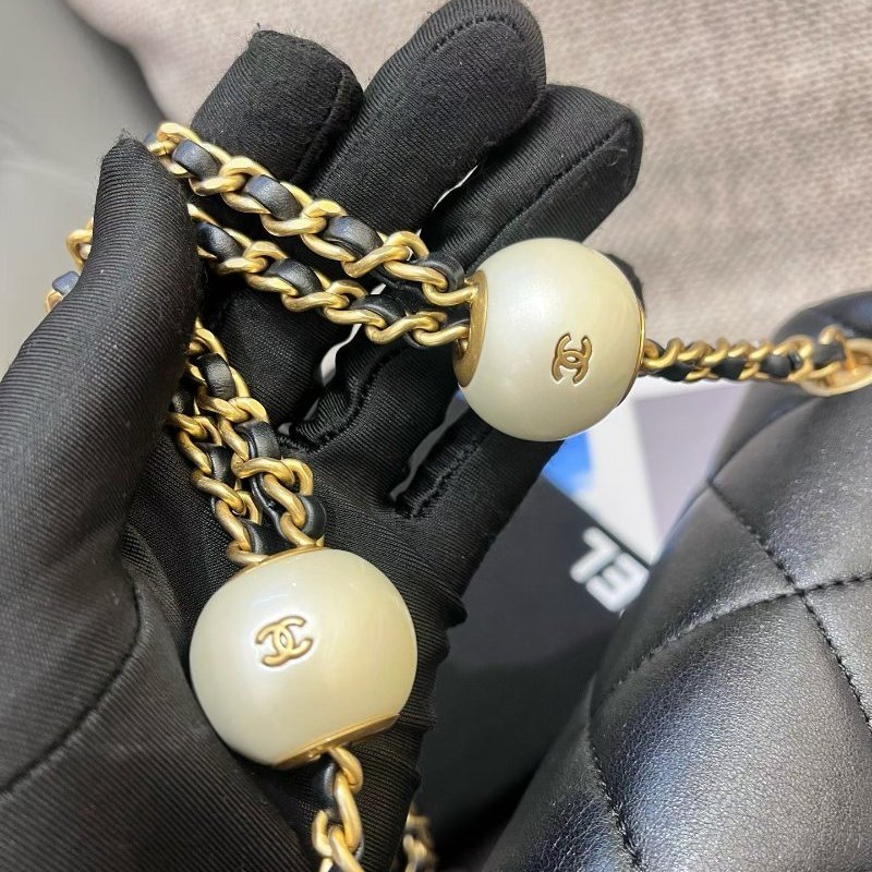 芯片款 香奈兒/Chanel 黑金羊皮雙珍珠湯圓大mini方胖子鏈條包-11