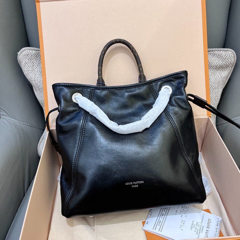 閒置新 路易威登/Louis Vuitton 黑武士off duty vibe羊皮黑色雙肩包 芯片款-0