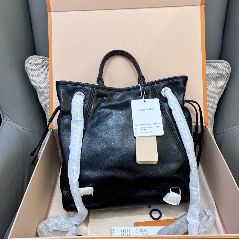 閒置新 路易威登/Louis Vuitton 黑武士off duty vibe羊皮黑色雙肩包 芯片款-1