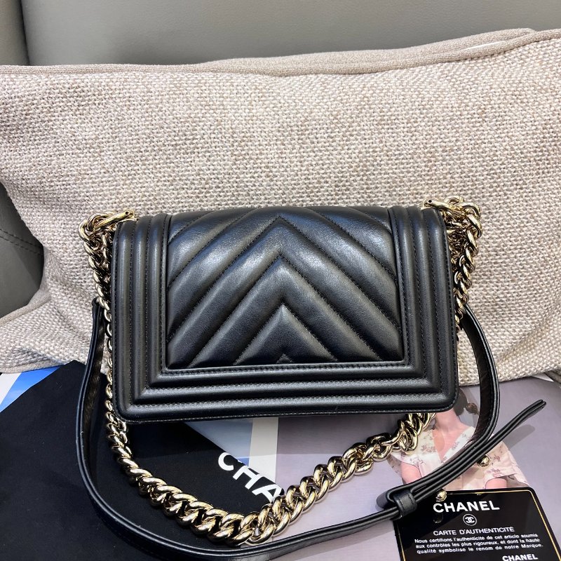 香奈兒/Chanel LEBOY小號V紋黑金牛皮鏈條包-1