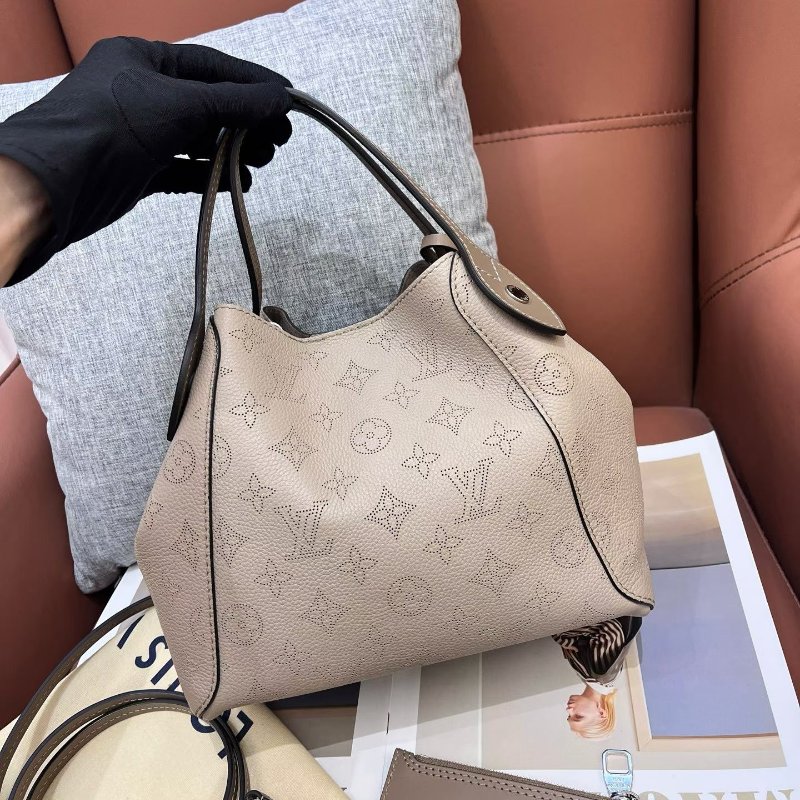 路易威登/Louis Vuitton Hina大象灰月光女神菜籃子 手提包-1