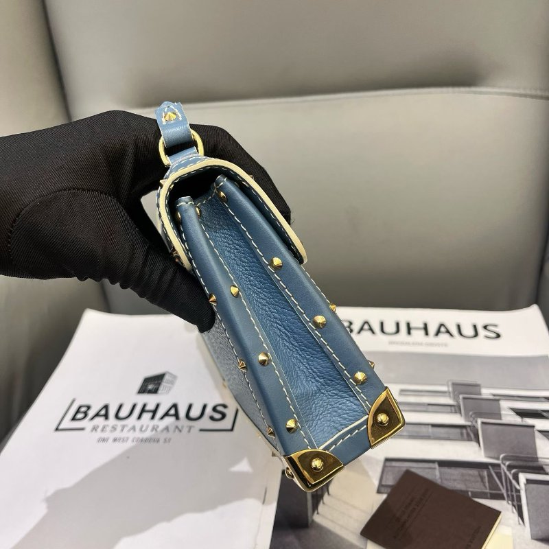 路易威登/Louis Vuitton Suhali蘇哈裡藍色小號山羊皮腋下包-2